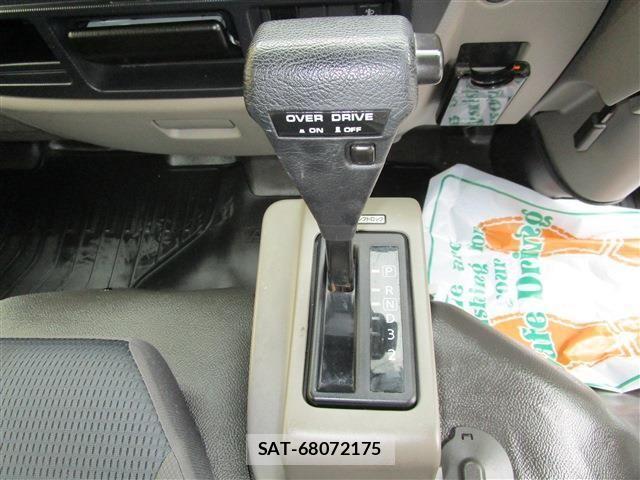 Nissan ATLAS 2018-02 976781-11