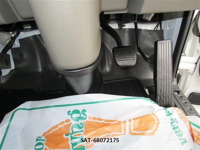 Nissan ATLAS 2018-02 976781-12