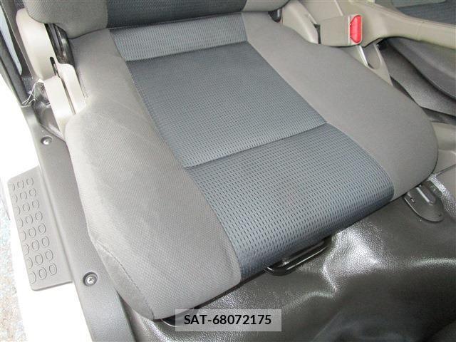 Nissan ATLAS 2018-02 976781-15