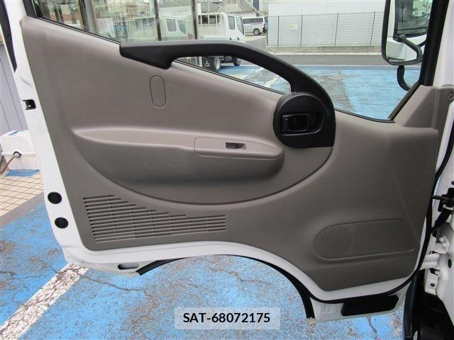 Nissan ATLAS 2018-02 976781-21