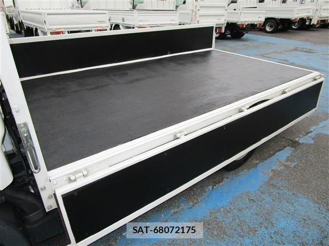 Nissan ATLAS 2018-02 976781-27