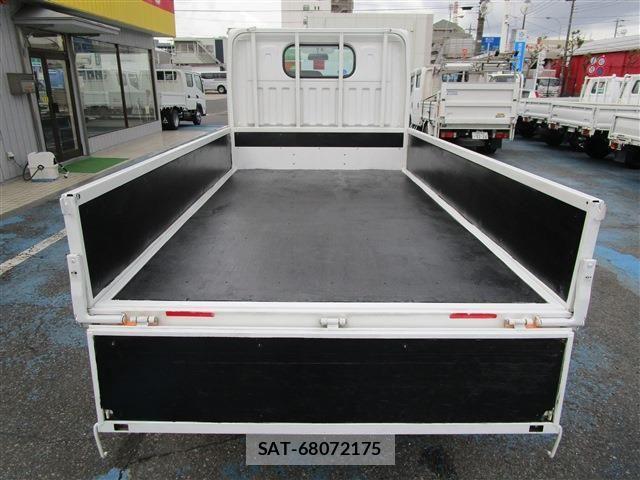 Nissan ATLAS 2018-02 976781-5