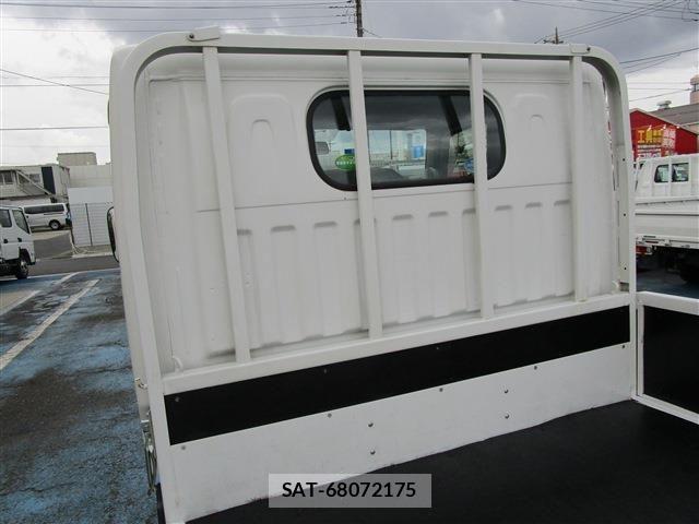 Nissan ATLAS 2018-02 976781-7