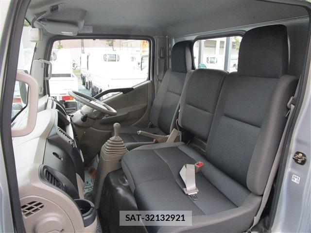 Nissan ATLAS 2018-03 1014007-14