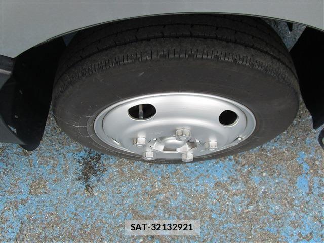 Nissan ATLAS 2018-03 1014007-19