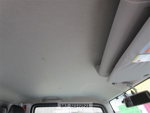 Nissan ATLAS 2018-03 1014007-23