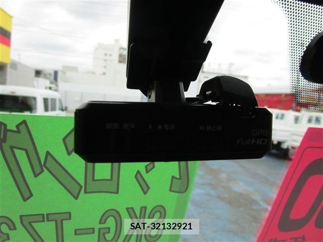 Nissan ATLAS 2018-03 1014007-25