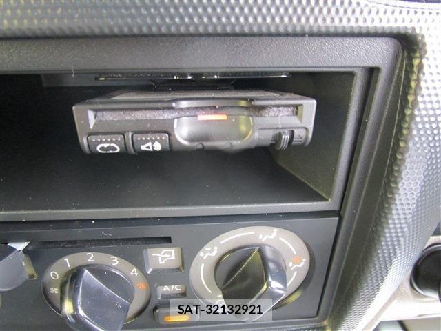 Nissan ATLAS 2018-03 1014007-26