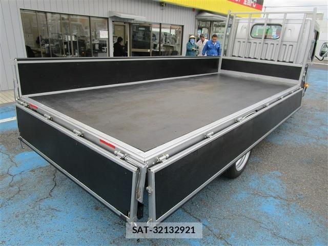 Nissan ATLAS 2018-03 1014007-6
