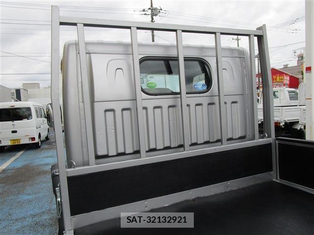 Nissan ATLAS 2018-03 1014007-7