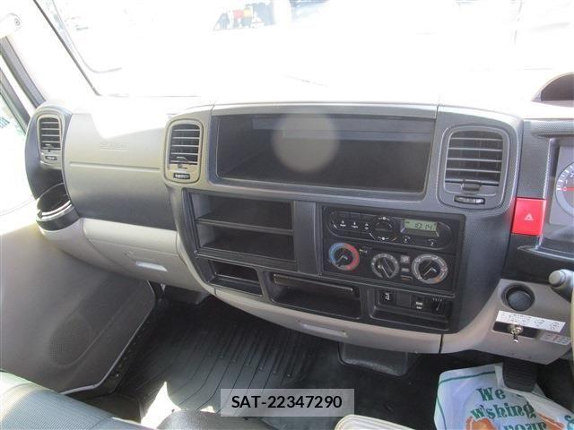 Nissan ATLAS 2017-04 1084046-10