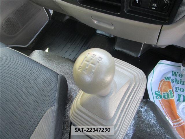 Nissan ATLAS 2017-04 1084046-11