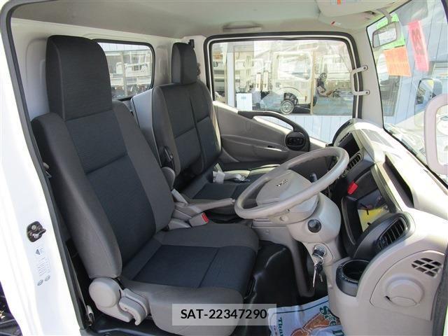 Nissan ATLAS 2017-04 1084046-13