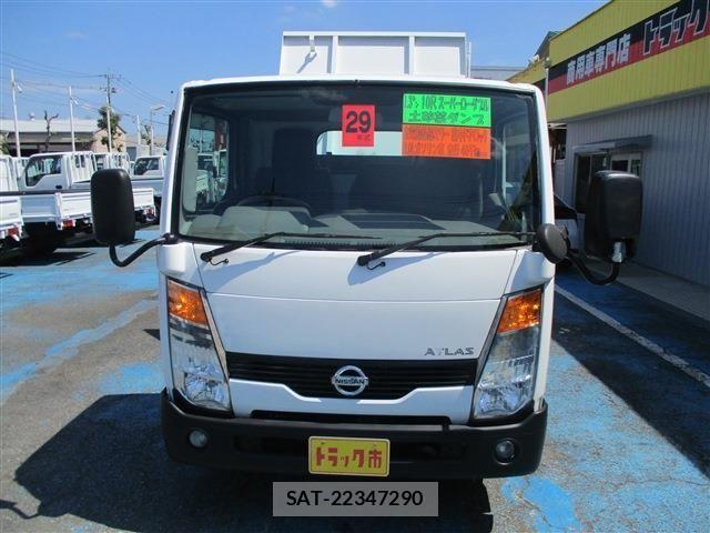 Nissan ATLAS 2017-04 1084046-1