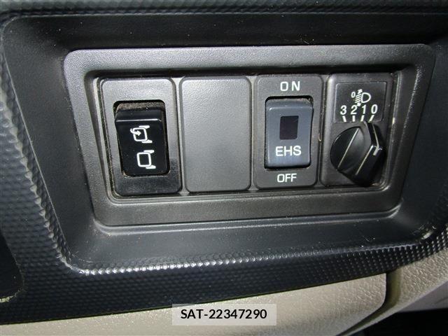 Nissan ATLAS 2017-04 1084046-25