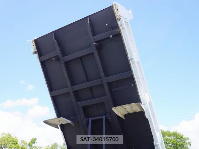 Nissan ATLAS 2018-02 1166589-17