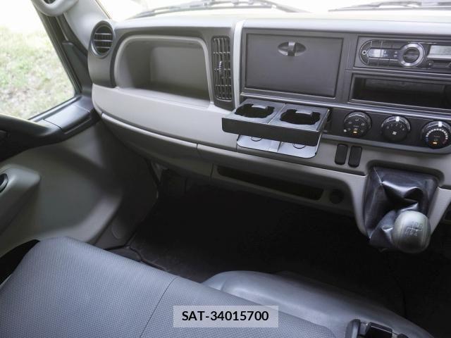 Nissan ATLAS 2018-02 1166589-23