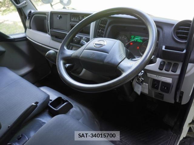 Nissan ATLAS 2018-02 1166589-2