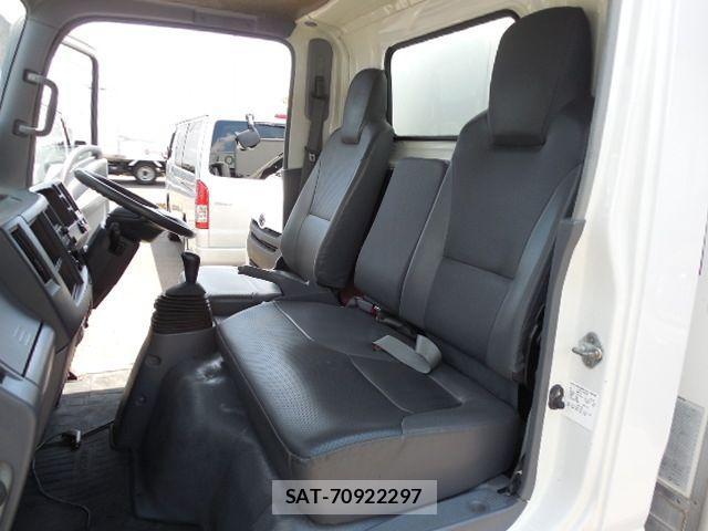 Nissan ATLAS 2010-03 1176147-11