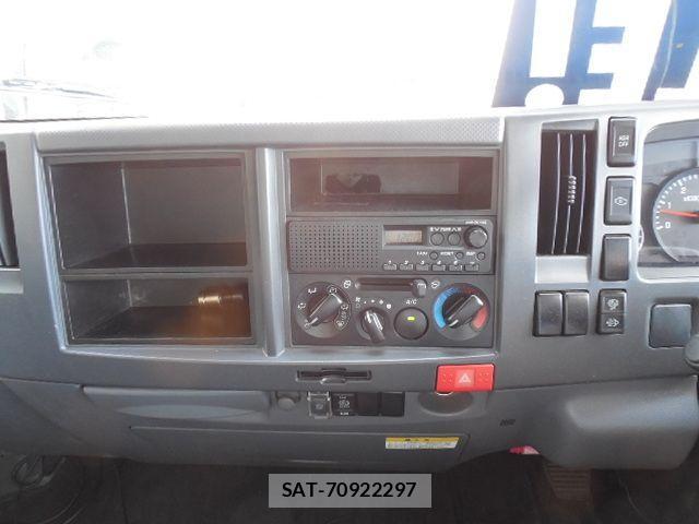 Nissan ATLAS 2010-03 1176147-14