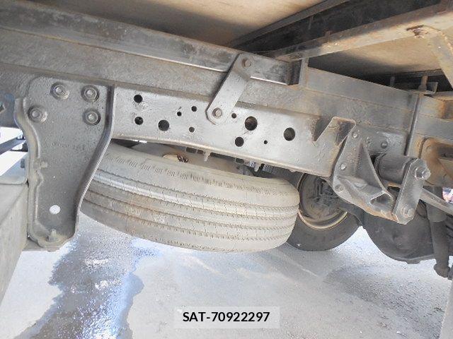 Nissan ATLAS 2010-03 1176147-23