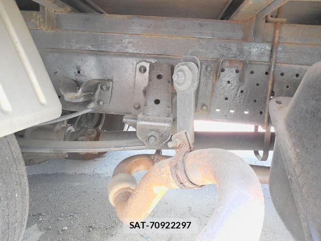 Nissan ATLAS 2010-03 1176147-24