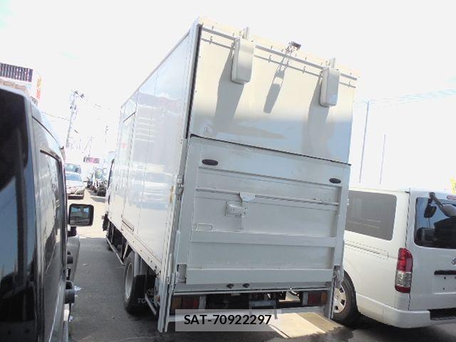 Nissan ATLAS 2010-03 1176147-3