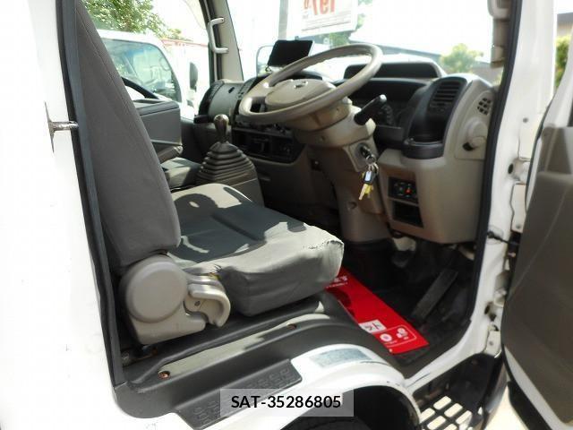 Nissan ATLAS 2013-04 1227137-14