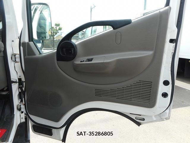 Nissan ATLAS 2013-04 1227137-15