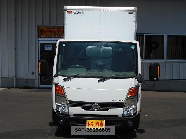 Nissan ATLAS 2013-04 1227137-1