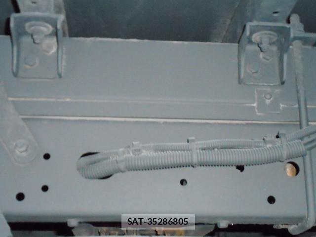 Nissan ATLAS 2013-04 1227137-23