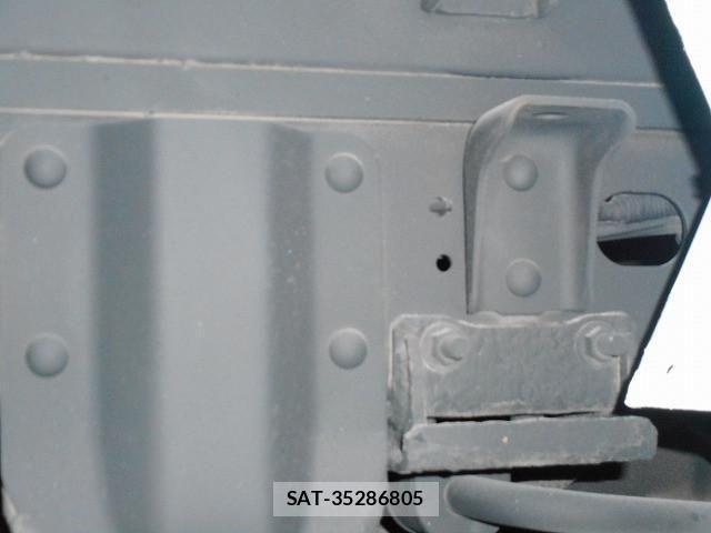 Nissan ATLAS 2013-04 1227137-25