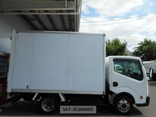 Nissan ATLAS 2013-04 1227137-3