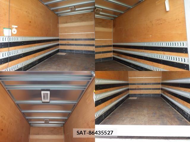 Nissan ATLAS 2015-02 1227139-26