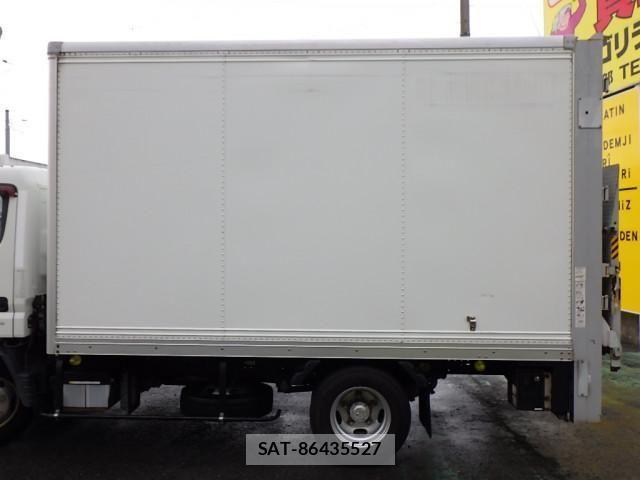 Nissan ATLAS 2015-02 1227139-7