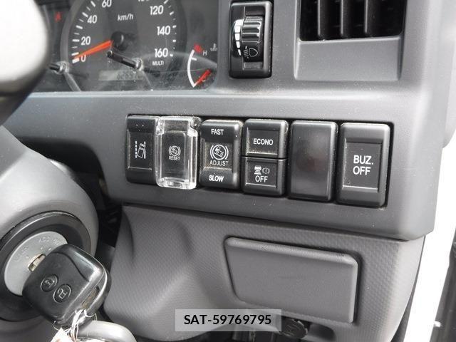 Nissan ATLAS 2021-03 1264212-24