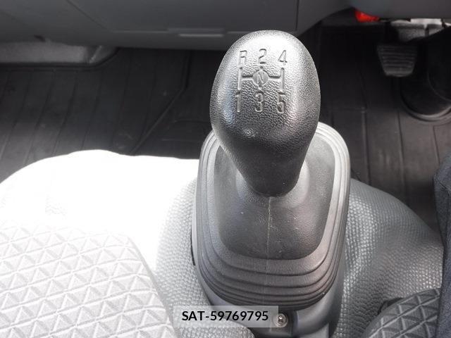 Nissan ATLAS 2021-03 1264212-27