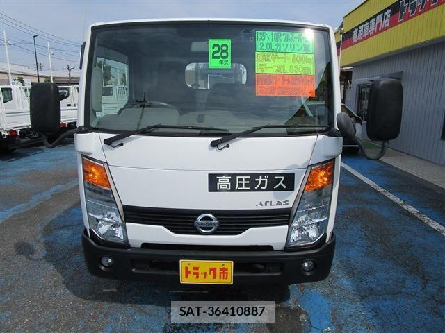 Nissan ATLAS 2016-06 1289926-1