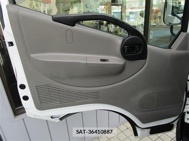 Nissan ATLAS 2016-06 1289926-21