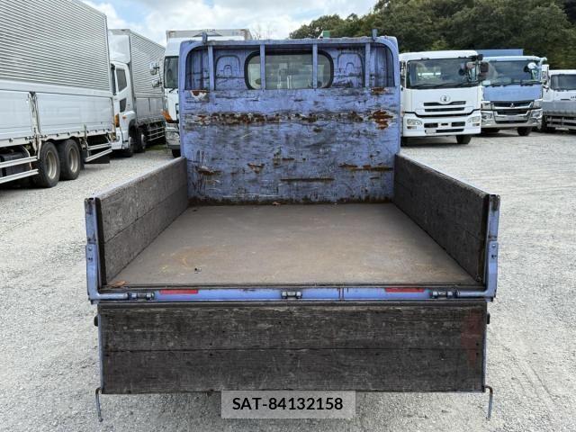 Nissan ATLAS 2020-06 1289928-8