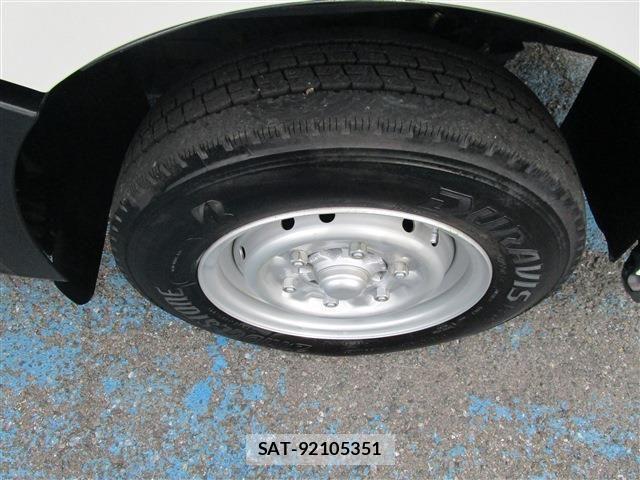 Nissan ATLAS 2020-09 1317791-19