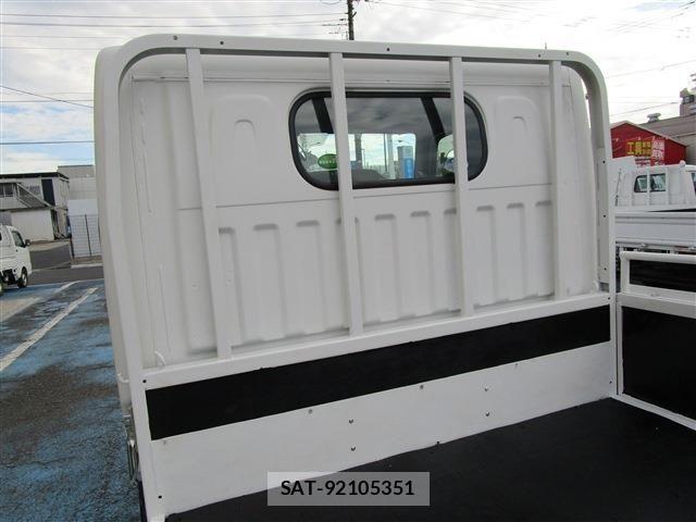Nissan ATLAS 2020-09 1317791-7