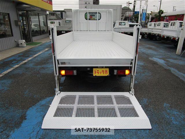 Nissan ATLAS 2015-11 1345621-5