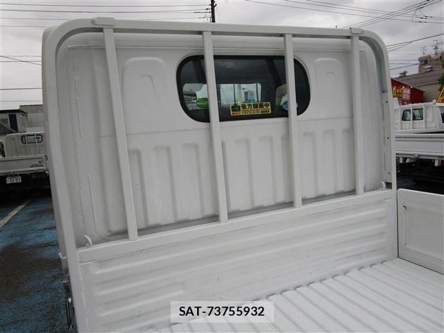 Nissan ATLAS 2015-11 1345621-7