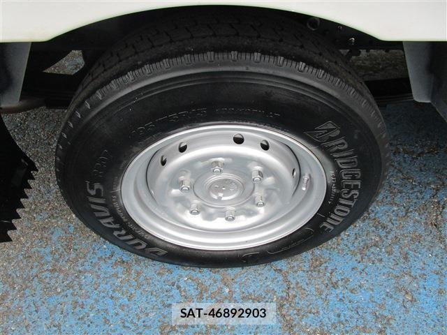 Nissan ATLAS 2019-03 1353312-18