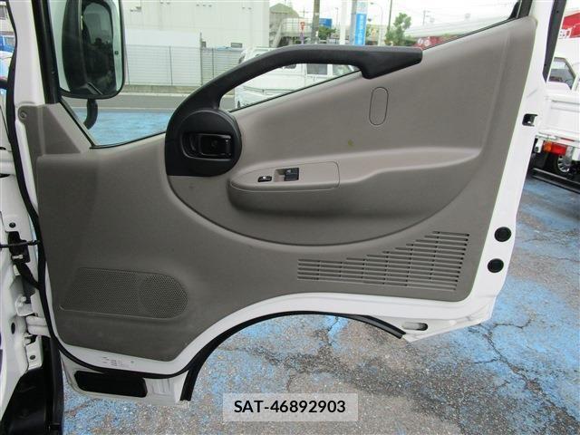 Nissan ATLAS 2019-03 1353312-20