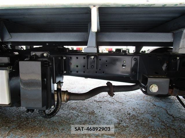 Nissan ATLAS 2019-03 1353312-29
