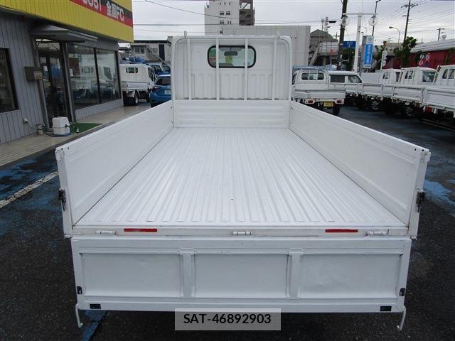 Nissan ATLAS 2019-03 1353312-5