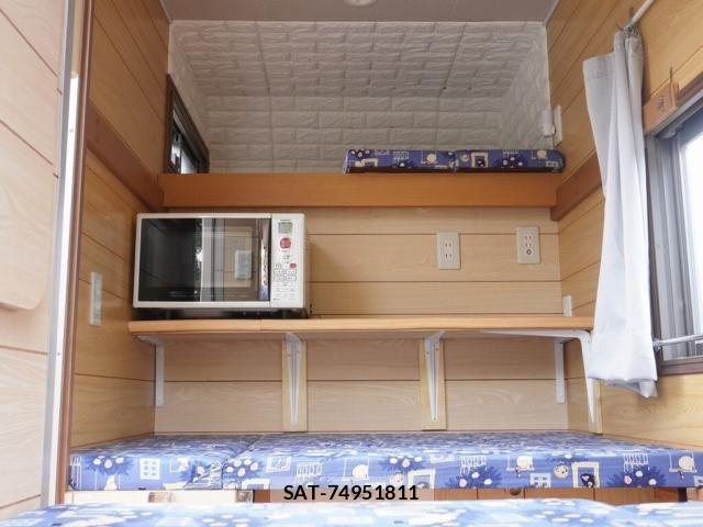 Nissan ATLAS 2017-02 1411336-10