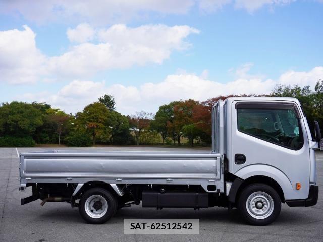Nissan ATLAS 2016-08 1421465-9